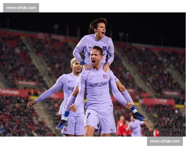 足坛一夜风云:国足换帅利物浦补强 皇马后防再陷伤病危机 足坛一夜风云:国足换帅利物浦补强 皇马后防再陷伤病危机