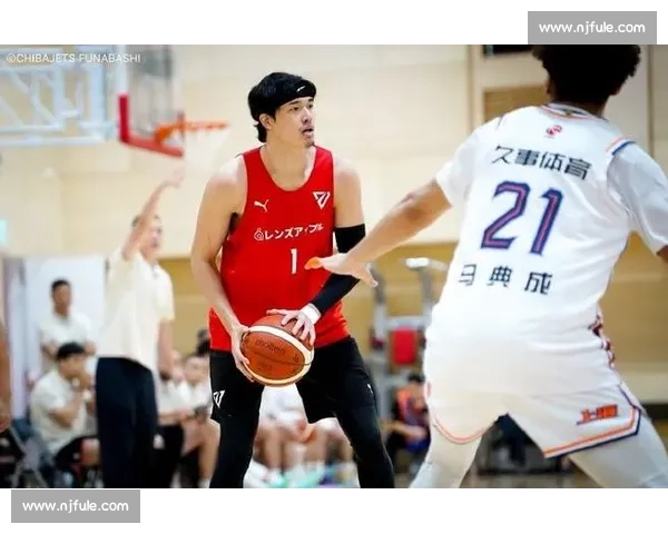 跨界风暴!模特转型篮球新星加盟上海大鲨鱼队 跨界风暴!模特转型篮球新星加盟上海大鲨鱼队